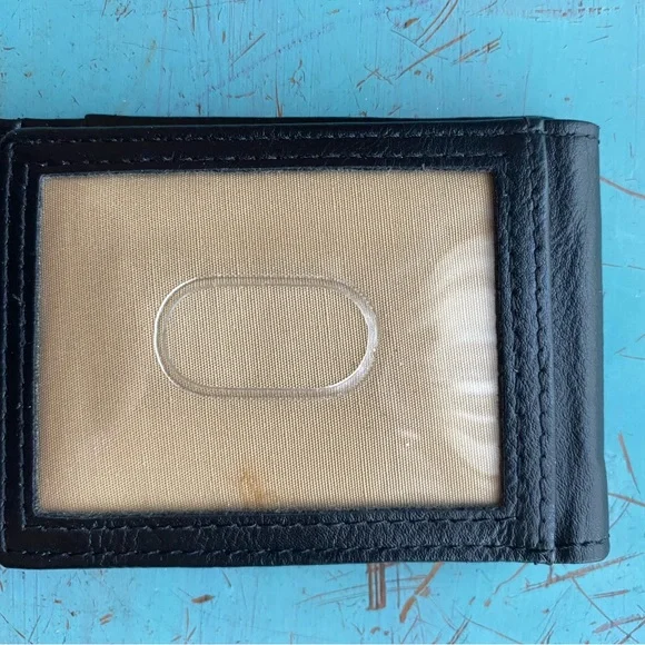 Dockers Men’s Wallet Card Case Leather Black Magnetic RFID Secure NEW - Picture 3 of 7